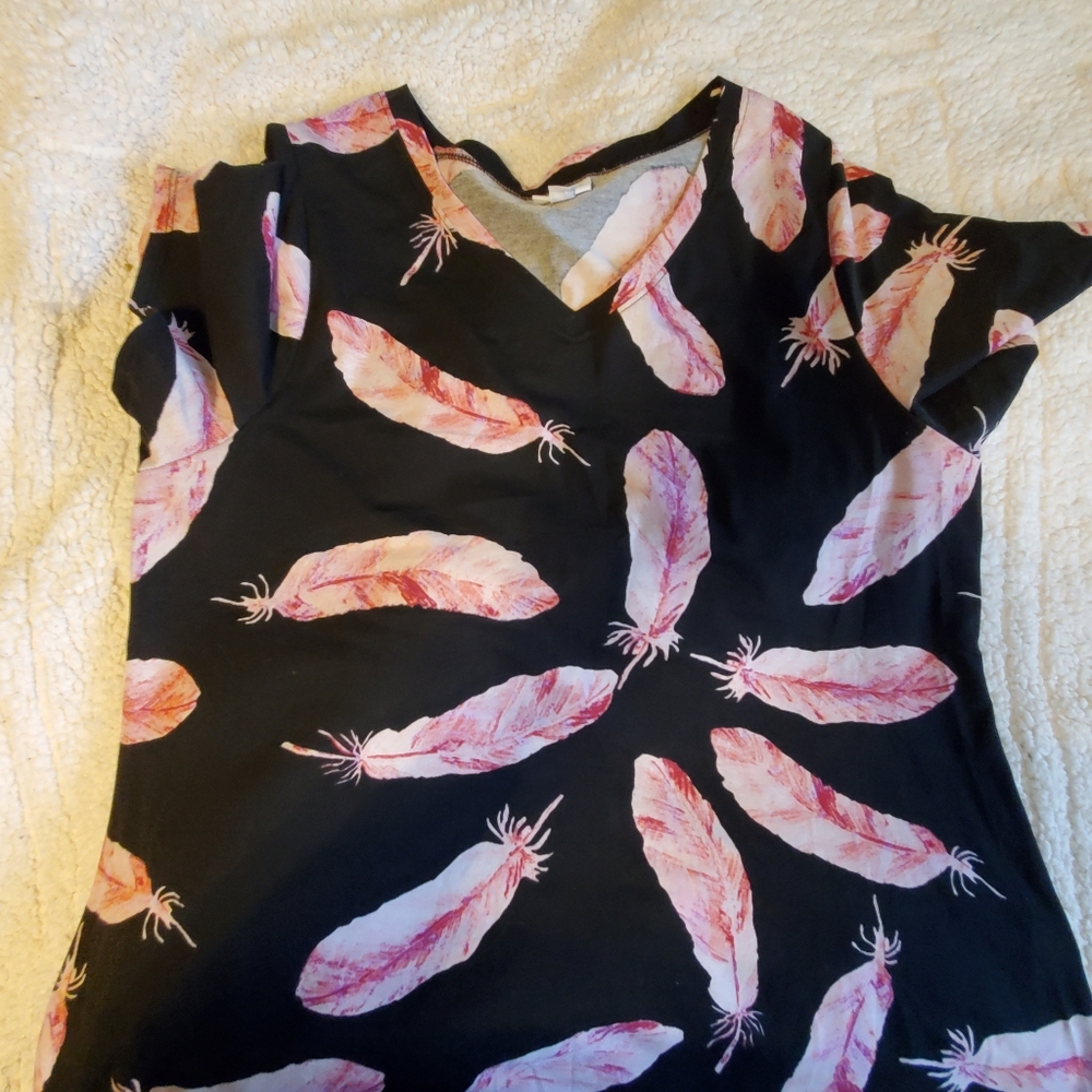 Lularoe Christy tee
